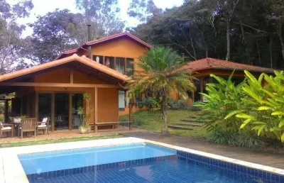 Linda casa de campo a venda na região de brumadinho - mg