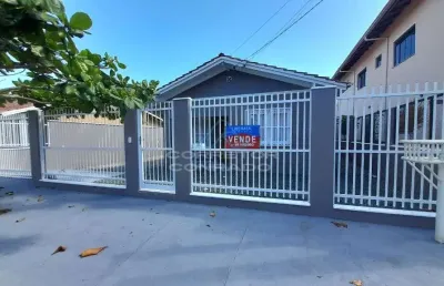 Casa com 3 quartos à venda na Rua Juiz Osvaldo Area Horn, 190, Meia Praia, Navegantes