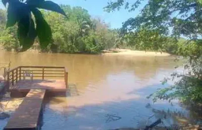 Rancho  com 1000mts quadrados na beira do rio aquidauana