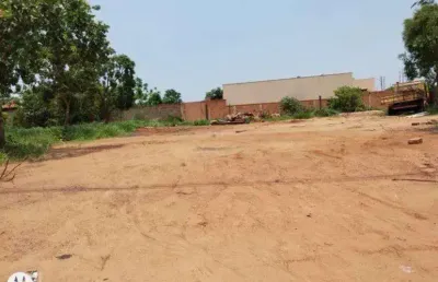 Terreno com 1080m² na avenida principal de ribas do rio pardo