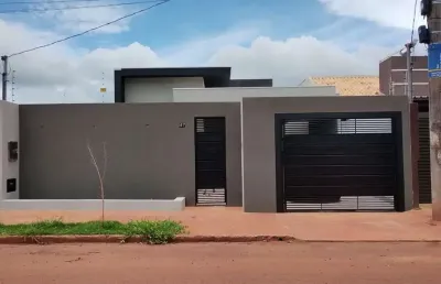 Casa com 2 quartos à venda na Vista Alegre, 42, Jardim São Lourenço, Campo Grande