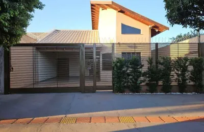 Casa completa, com espaço, conforto e área de lazer! – vila bandeirantes