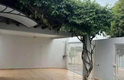 Casa com 2 quartos para alugar na Rua Marluce, 200, Água Limpa Park, Campo Grande