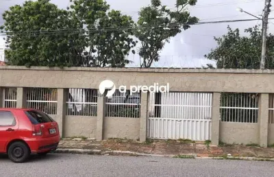 Casa com 4 quartos à venda no Parquelândia, Fortaleza 