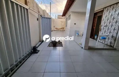 Casa com 3 quartos à venda no parquelândia, fortaleza , 194 m2 por r$ 650.000
