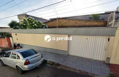 Casa com 4 quartos à venda em São João do Tauape, Fortaleza 