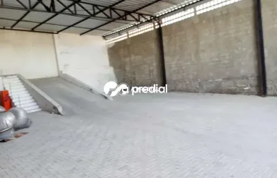 Galpao 300m2, esquina com rua pedro gomes da rocha.