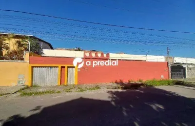 Casa com 3 quartos para alugar no Salinas, Fortaleza 