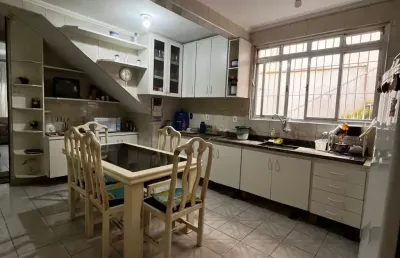 Casa com 3 quartos à venda na Rua Ari Barroso, 428, Centro, Diadema