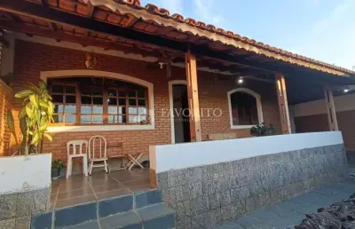 Casa com 3 quartos à venda na Rua dos Faveiros, 22222, Jardim dos Pinheiros, Atibaia
