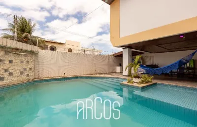 Casa com 6 quartos à venda na Rua Jornalista Paulo Costa, 355, Atalaia, Aracaju