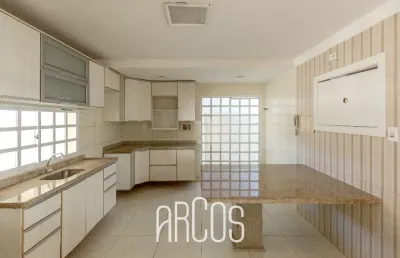 Casa no inácio barbosa, 350m², 3 quartos. próxima ao colégio módulo