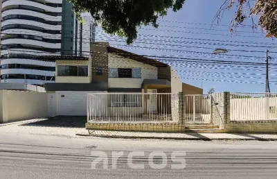Casa na farolândia, próxima à av. beira mar. duplex com mezanino e 3 suítes, sendo 1 suíte master