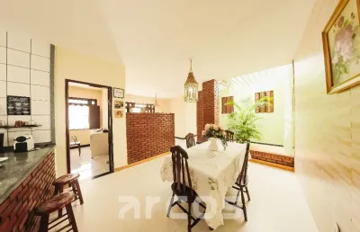 Asa na coroa do meio, 5 quartos, 240m², avenida mario jorge menezes viêira