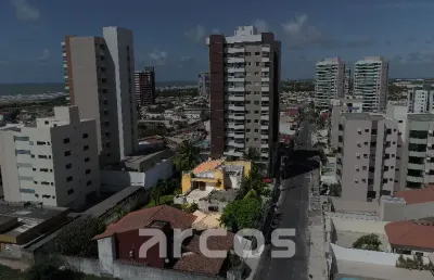 Casa na atalaia com 1350m² de terreno | 4 suítes, sendo 1 com banheira e 2 com closet | piscina | 400m da praia