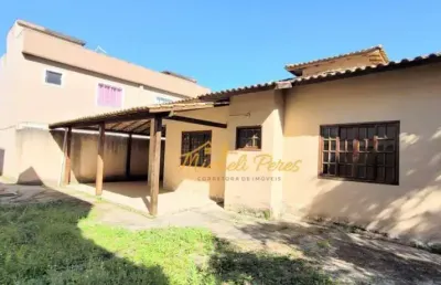 Excelente casa linear independente com quintal, 2 quartos à venda, 100 m² - village rio das ostras - rio das ostras/rj