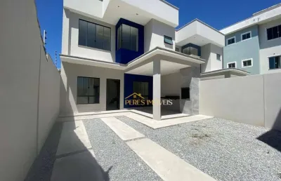 More a 50 metros da praia em casa de alto padrão com 3 suites à venda, por r$ 790.000 em costazul