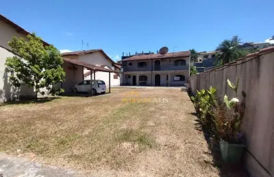 Casa  com 48mts total, localização privilegiada centro de rio das ostras/rj.