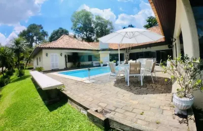 Casa em condomínio fechado com 4 quartos para alugar na rua do lago, 588, granja viana, cotia, 578 m2 por r$ 17.500