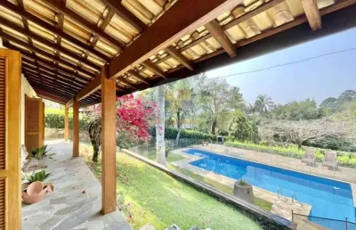 Casa em condomínio fechado com 4 quartos à venda na rua das camélias, 303, granja viana, carapicuíba, 540 m2 por r$ 2.500.000