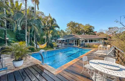 Casa em condomínio fechado com 4 quartos à venda na rua das laranjeiras, 238, granja viana, carapicuíba, 900 m2 por r$ 3.200.000