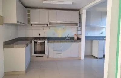 Casa junto ao parque cemucam e o melhor da granja viana