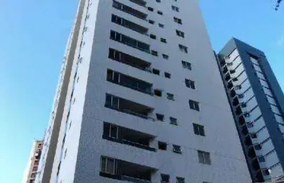 2 quartos em boa viagem, prox ao mar e pronto para morar!