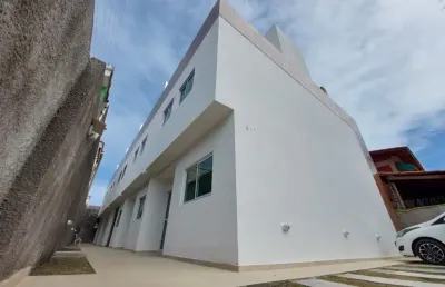 Triplex 4 quartos sendo 2 suítes todo no porcelanato, área gourmet privada. bairro novo - olinda.