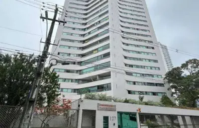 Apartamento com aproximadamente 200m2, 4 quartos sendo 2 suítes, 3 vagas!