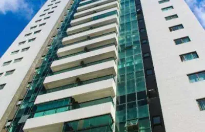 4 quartos sendo 2 suítes, 50m da avenida boa viagem (praia). no coração gastronômico da zona sul.