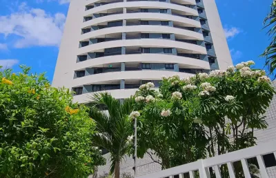 Apartamento com 2 quartos, mobiliado, pertinho do mar!