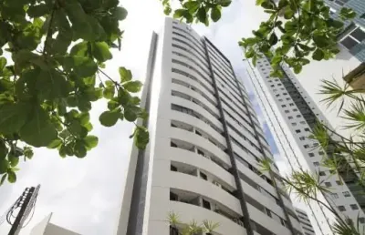 Apartamento mobiliado, 135m2, 3 quartos sendo 1 suíte, 2 vagas!