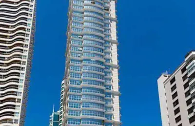 Millennium palace, apartamento 4 suítes e piscina privativa. luxuosidade de frente para o mar.