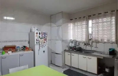 Casa com 3 quartos à venda na Rua Antônio de Mariz, Alto da Lapa, São Paulo