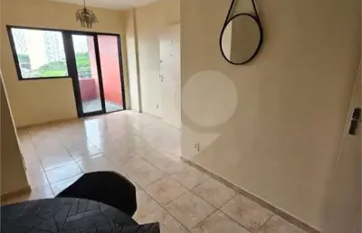 Apartamento com 3 quartos à venda na Rua dos Tapes, Cambuci, São Paulo