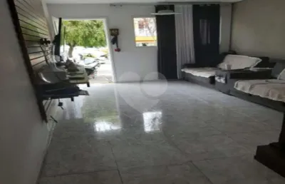 Casa com 2 quartos à venda na Avenida Guilherme Giorgi, Vila Carrão, São Paulo
