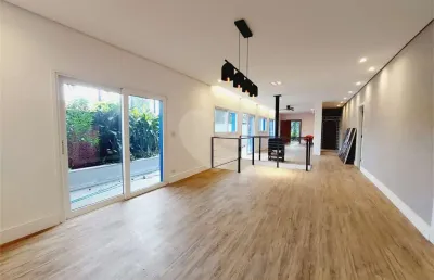 Casa com 3 quartos à venda na Rua Guararapes, Alto da Lapa, São Paulo