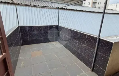 Casa com 3 quartos à venda na Rua Jaraguá, Bom Retiro, São Paulo