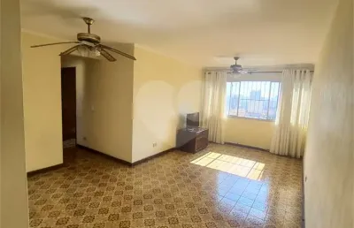 Apartamento com 2 quartos à venda na Rua Dom João V, Lapa, São Paulo