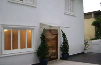 Casa com 5 quartos à venda na Rua Campos, Jardim Guedala, São Paulo