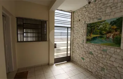 Sobrado com 3 quartos à venda ou para locação em água fria - sp