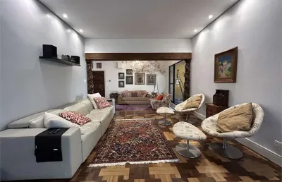 Casa com 5 quartos à venda na Rua Itabaquara, Pacaembu, São Paulo
