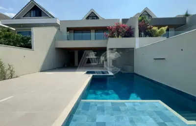 Casa em condomínio fechado com 5 quartos à venda na rua carlos drummond de andrade, barra da tijuca, rio de janeiro, 450 m2 por r$ 5.500.000