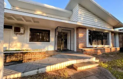 Casa com 3 quartos à venda na Rua Lindolfo Collor, 858, Centro, São Leopoldo