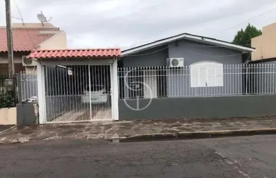 Casa com 3 quartos à venda na Rua Eça de Queiroz, 45, Campina, São Leopoldo