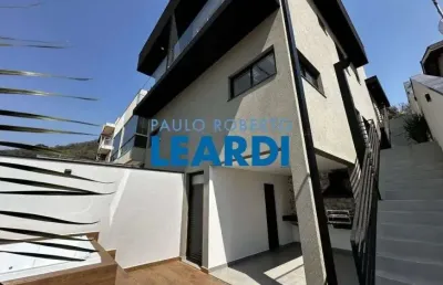 Casa com 3 quartos à venda no Jardim Maristela, Atibaia 
