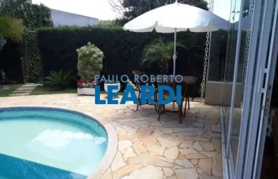 Casa com 3 quartos para alugar no Nova Gardênia, Atibaia 