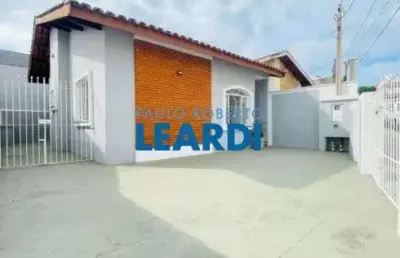 Casa com 2 quartos à venda no Jardim Alvinópolis, Atibaia 