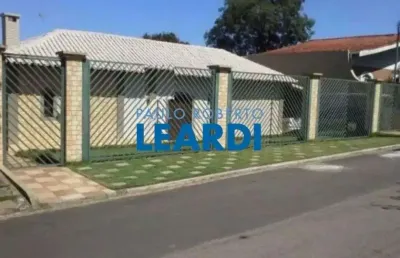 Casa com 4 quartos à venda na Vila Santista, Atibaia 