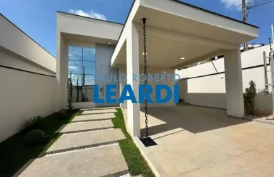 Casa com 3 quartos à venda na Vila Silena, Atibaia 